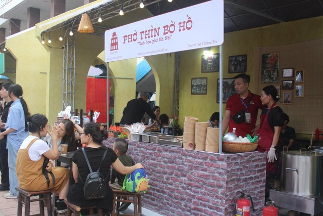 Hanoi’s culinary quintessence becomes an attractive tourism product