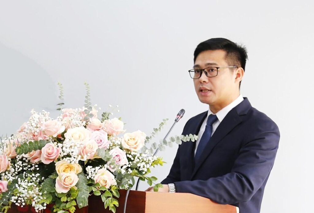 Nghiên cứu Việt Nam để giải quyết những vấn đề thực tiễn của đất nước