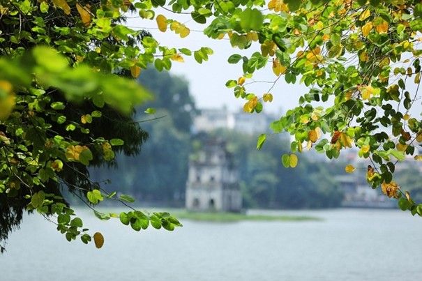 Thu Hà Nội: Dịu dàng đến nao lòng!