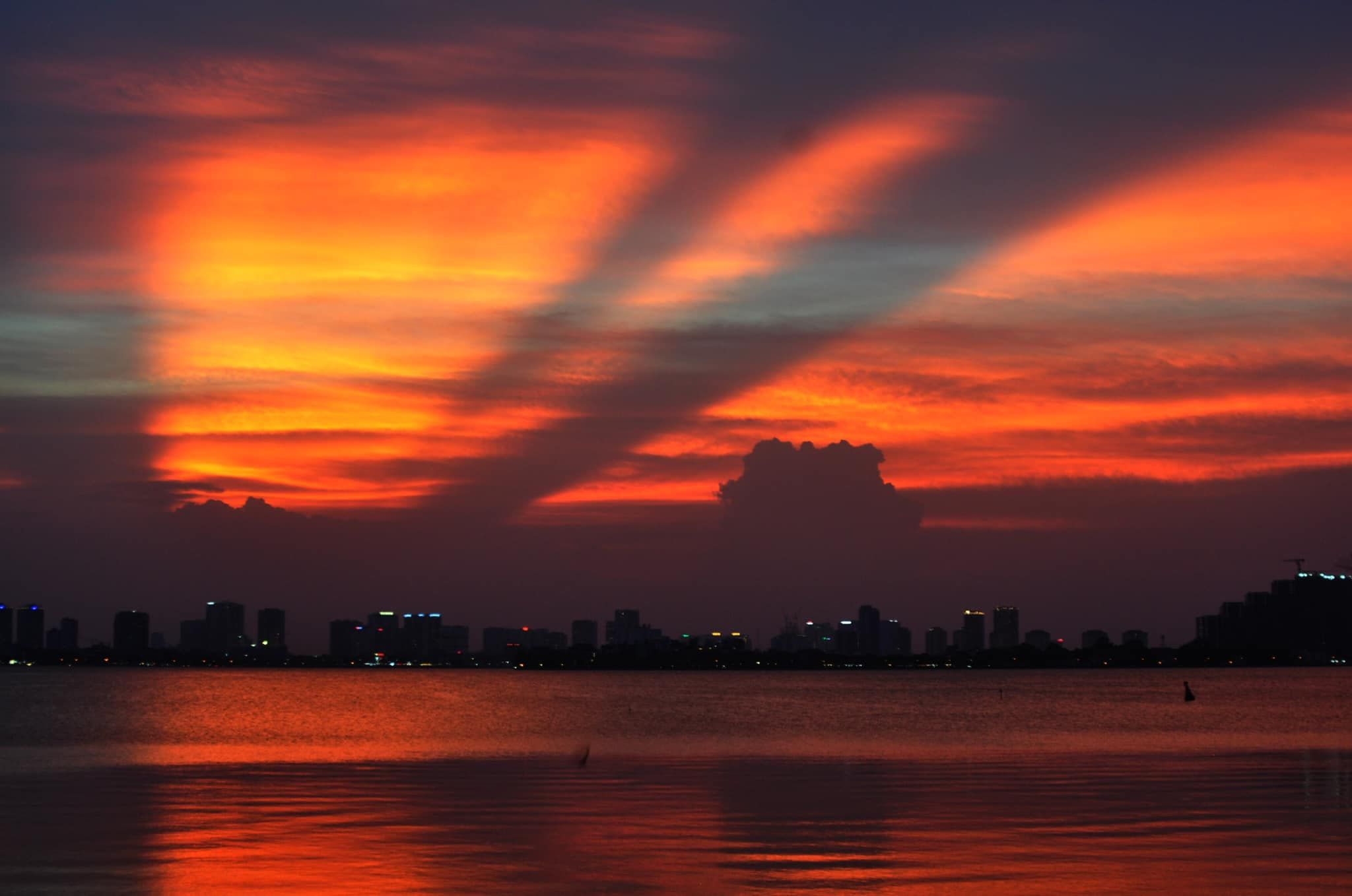 Thu Hà Nội: Dịu dàng đến nao lòng!