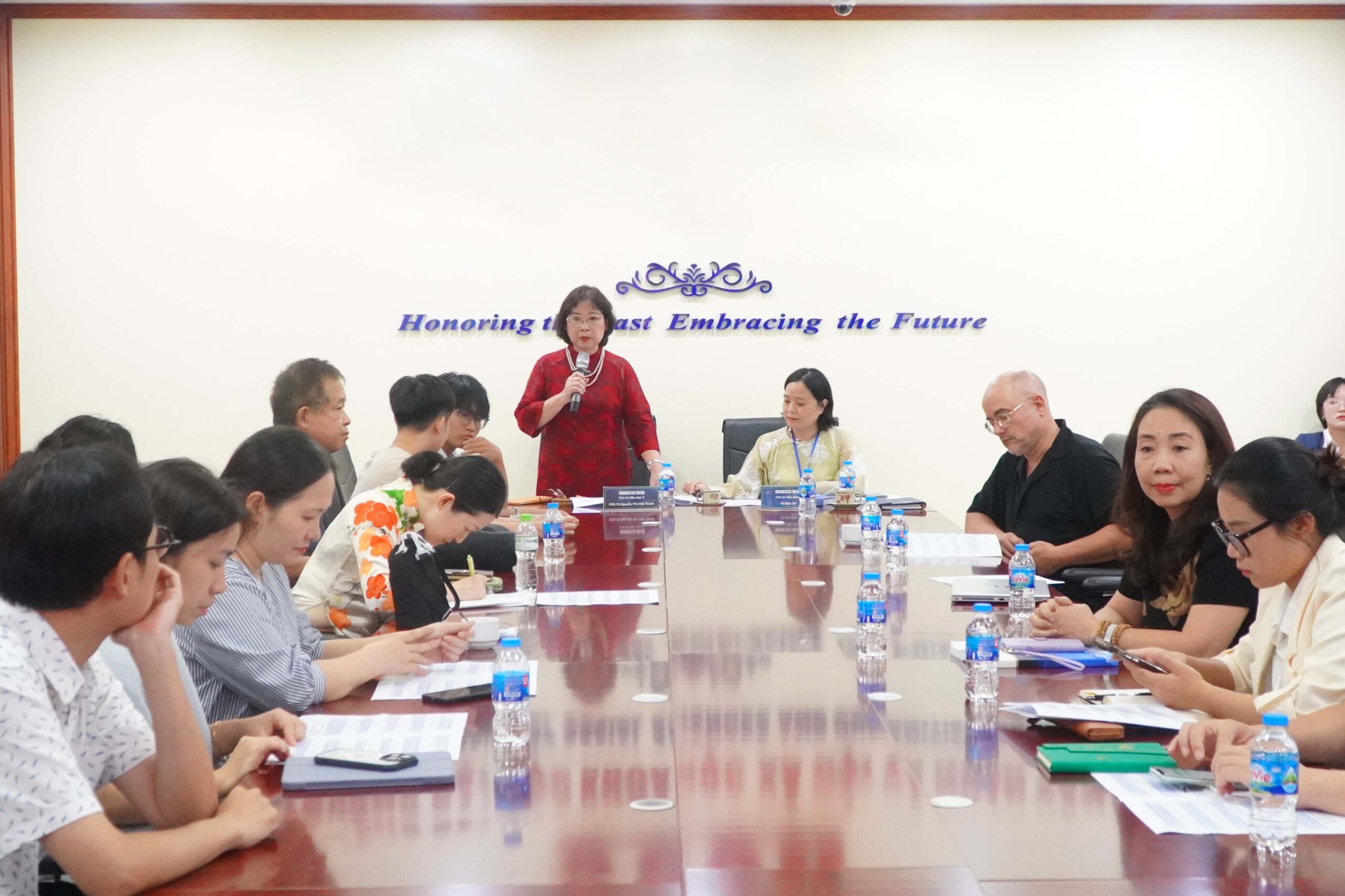 Hội thảo Quốc tế chuyên đề “Nghiên cứu và đào tạo Việt Nam học: Tiếp cận liên ngành và chuyên ngành”: Diễn đàn học thuật chuẩn bị cho Hội thảo Quốc tế Việt Nam học lần thứ VII